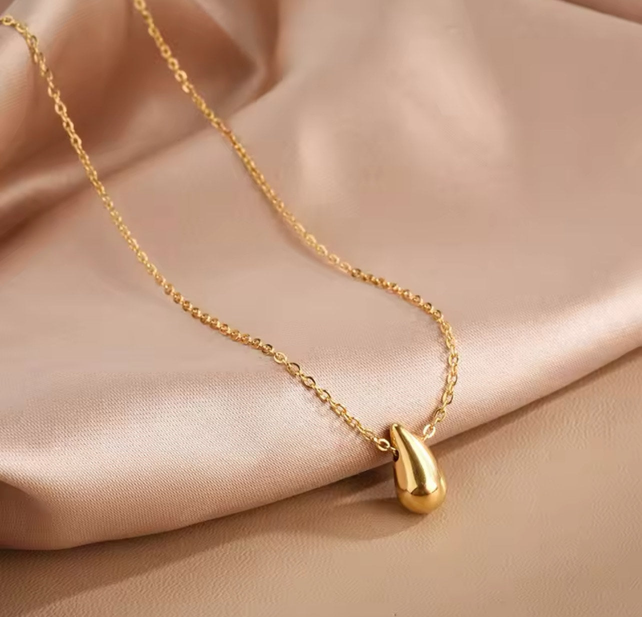 24K Gold Plated Teardrop Necklace for Women