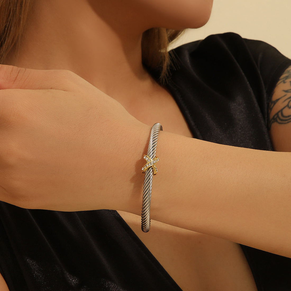 8-Character Cross Diamond Metal Bracelet