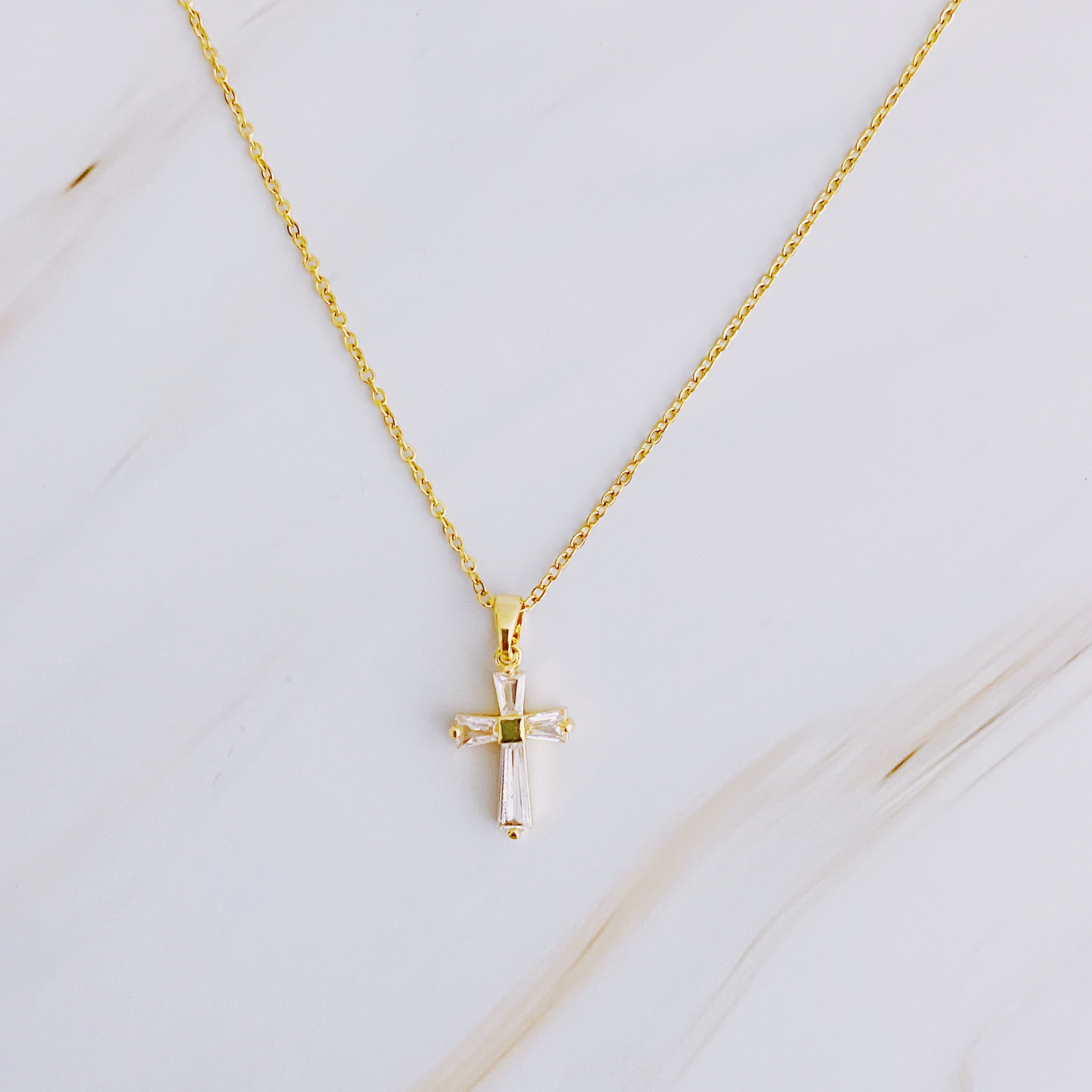 18K Gold Plated Gucci Link Cross Necklace