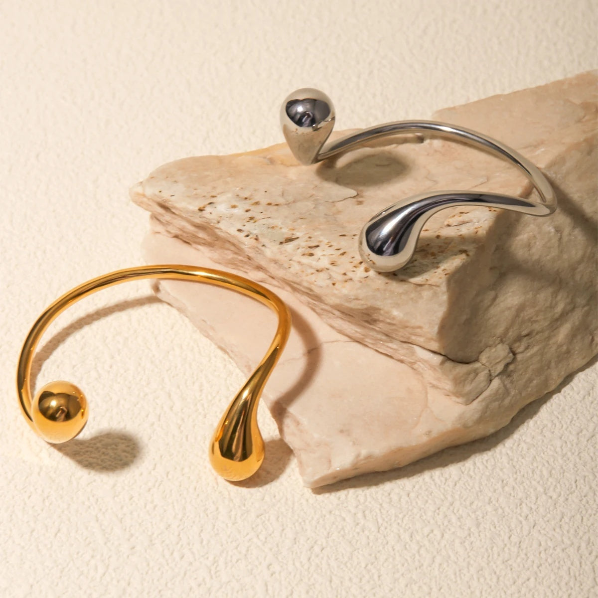 18K Gold Plated  Water Drop Twist Bracelet