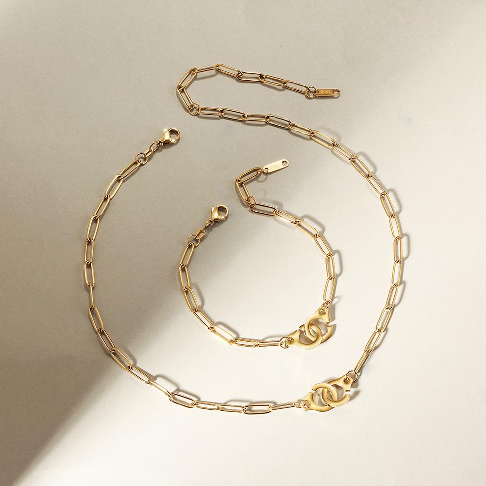 14K gold plated Paper Clip Link Bracelet