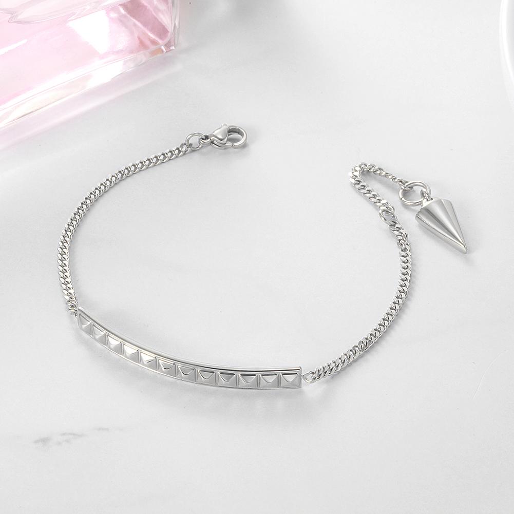 14K gold plated Pyramid Bar Bracelet