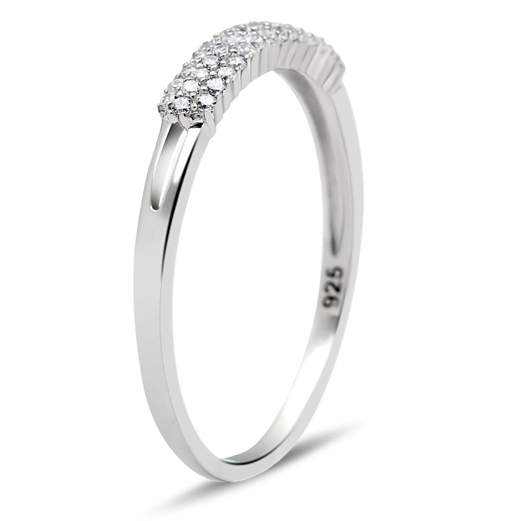 925 Sterling Silver Ring with AAA Grade CZ .