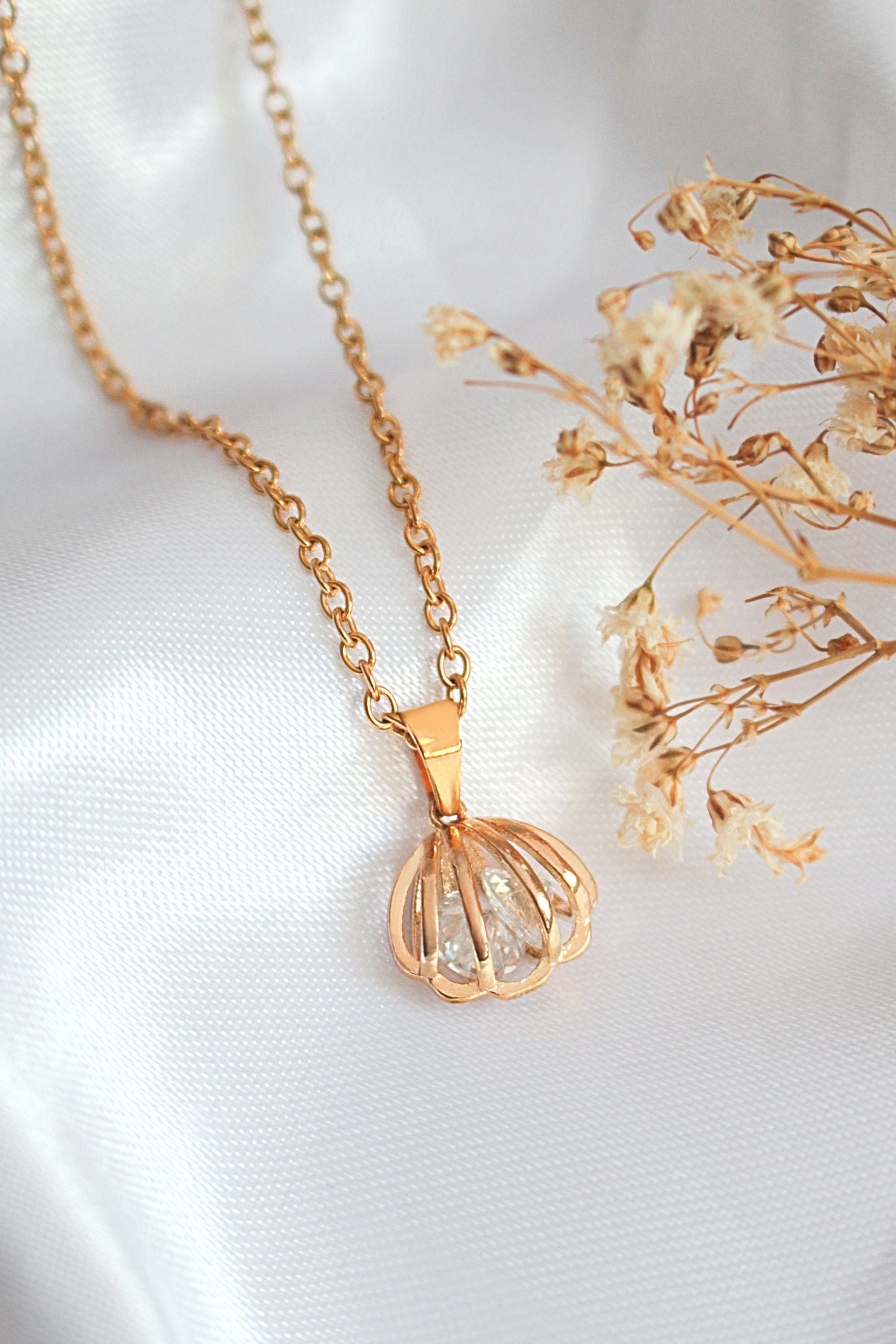 24k gold plated Ocean Treasure Seashell Diamond Necklace