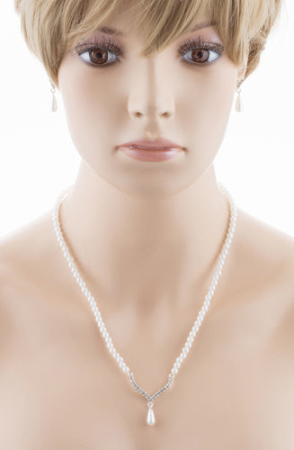 925 Sterling Silver Set Teardrop Pearl Necklace